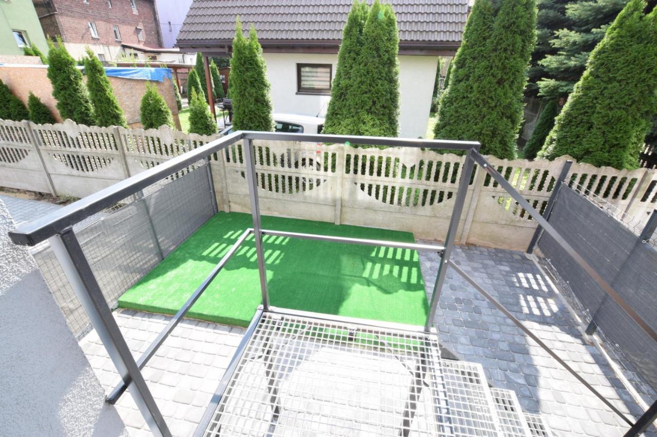 Katowice Chorzow Park Stadion Slaski Apartmenty เชียเมโนวิเซ สลอสเก ภายนอก รูปภาพ